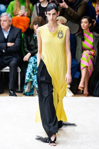 Look 36